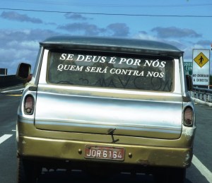 Canudos, deus é por nós...