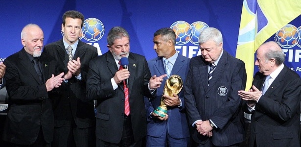 lula, paulo coelho, romário...