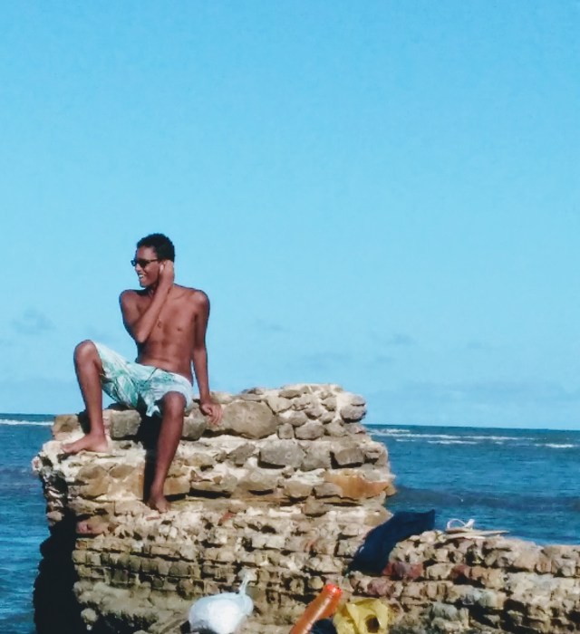 Pedro, pedras, imbassai